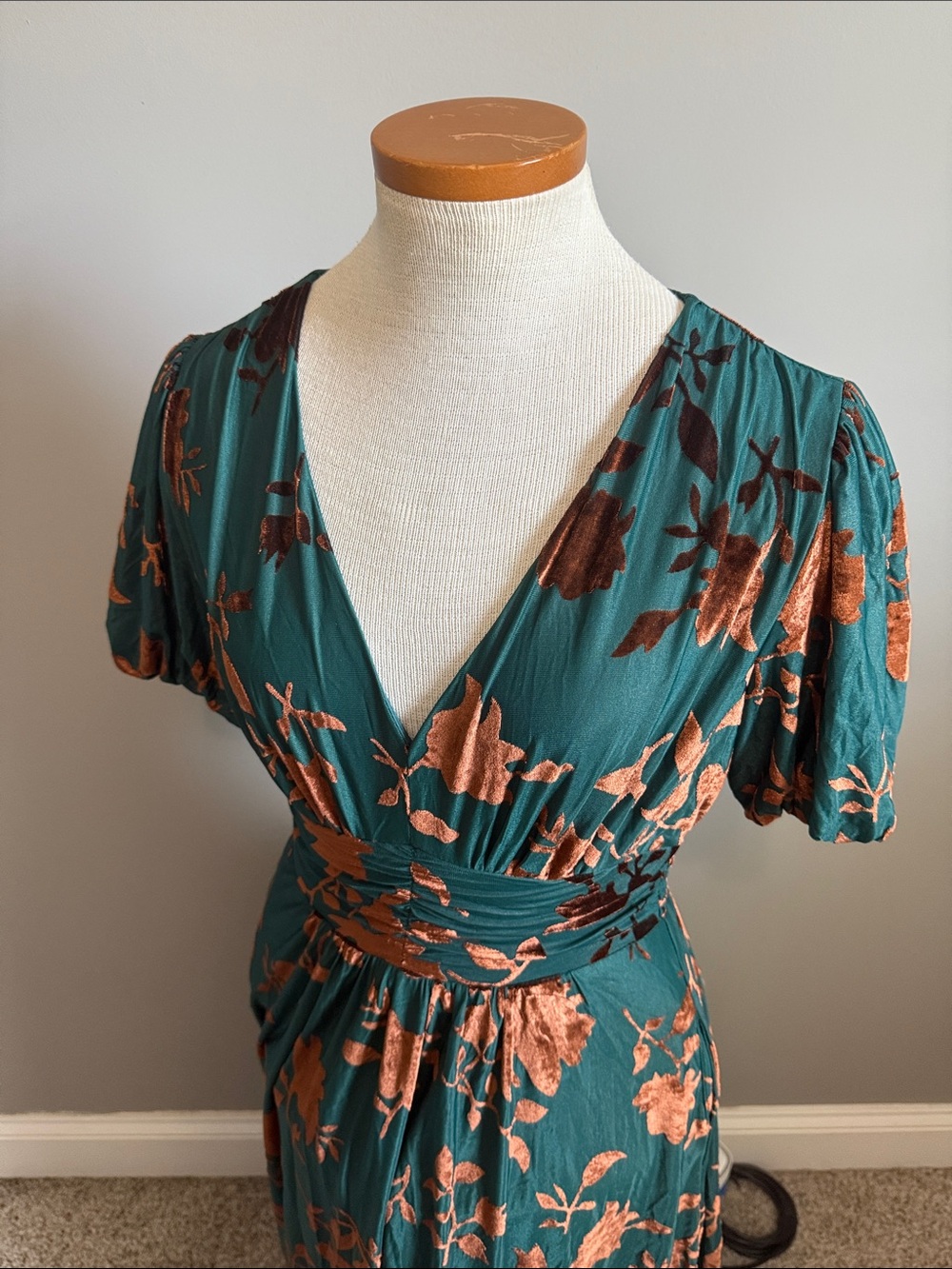 NWT!! Baltic Born - Leslie Velvet Maxi Dress | Bronze + Jade - Size Medium - Picture 10 of 11